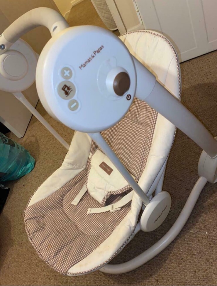 mamas and papas swing chair batteries